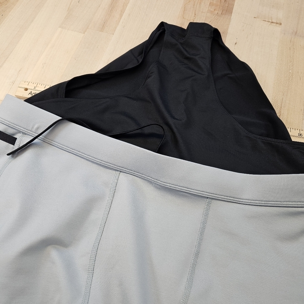 Rhone NWT Compression Thermal Run Fleece Tight Mens Size XLARGE Abyss Gray New - Picture 11 of 13